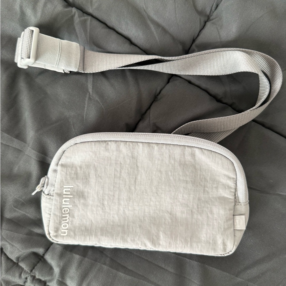lululemon athletica Light Gray Belt Bag